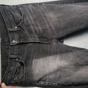 Black Levi Strauss Jeans